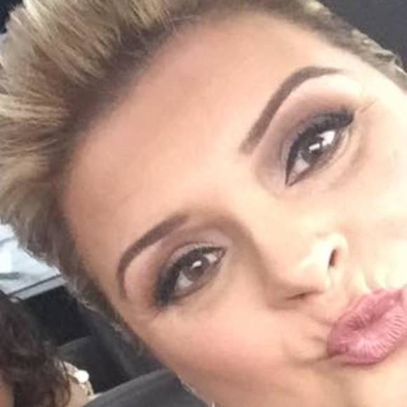 Meet your Posher, Helen - Picture 1 of 1